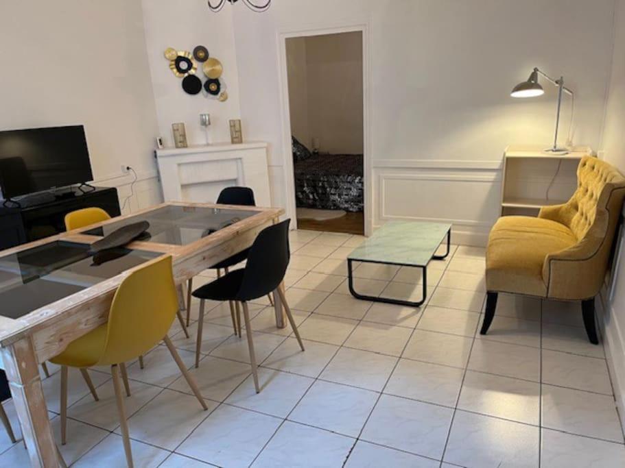 Joli Appartement Centre Nevers Bagian luar foto